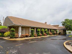 48 Bonnie Gellman Court B48, Philadelphia PA 19114