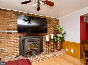 7052 Wardell St, Annandale VA 22003