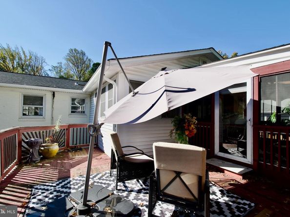 7052 Wardell St, Annandale VA 22003