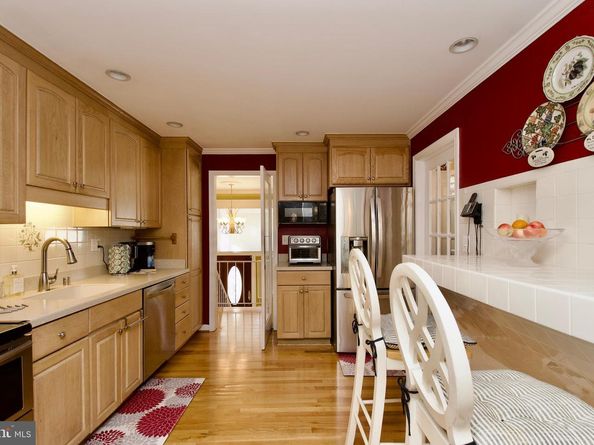 7052 Wardell St, Annandale VA 22003