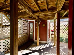 7052 Wardell St, Annandale VA 22003