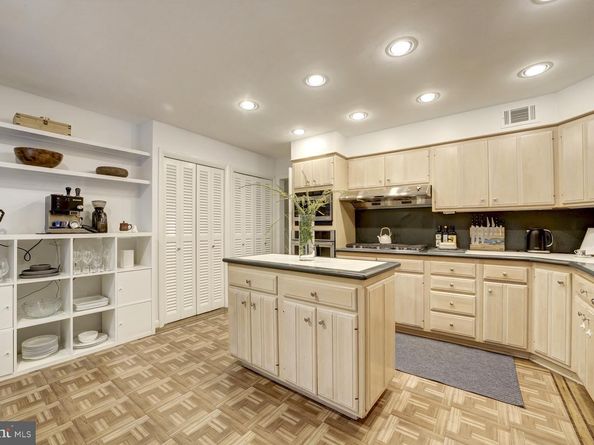 2824 Ellicott Street NW, Washington DC 20008