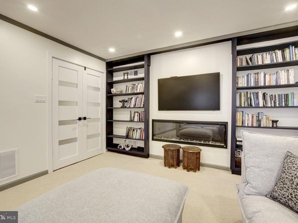 2824 Ellicott Street NW, Washington DC 20008