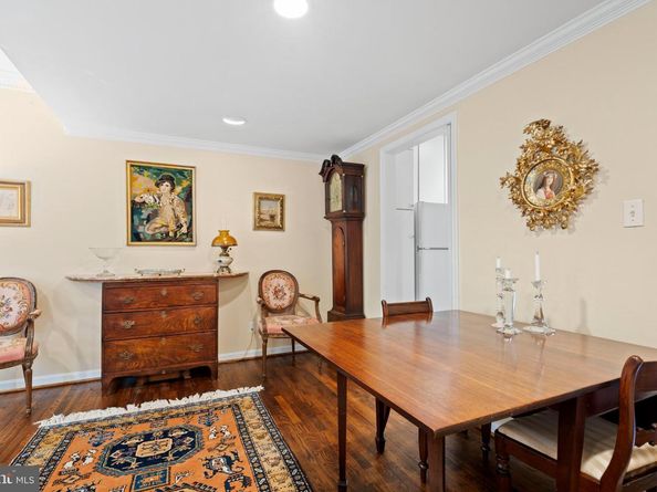 3533 Hamlet Place 506, Chevy Chase MD 20815