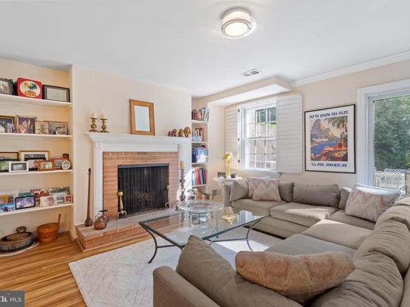 3533 Hamlet Place 506, Chevy Chase MD 20815