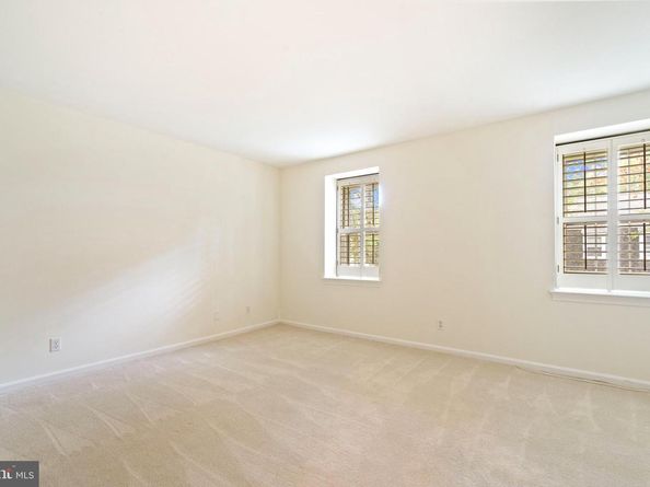 3533 Hamlet Place 506, Chevy Chase MD 20815