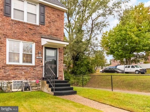 1008 Springfield, Collingdale PA 19023