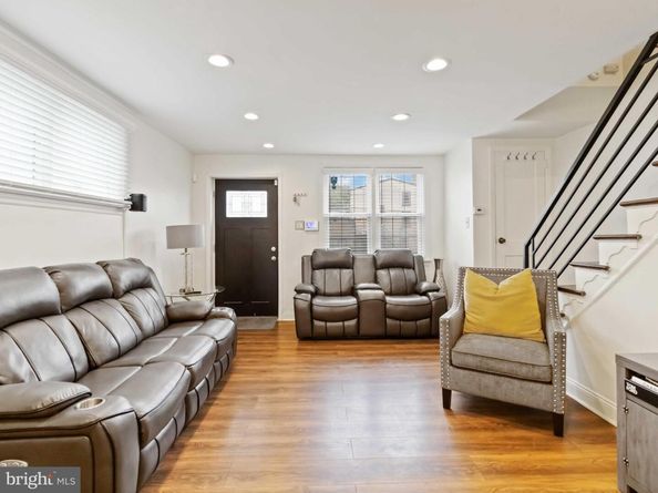 1008 Springfield, Collingdale PA 19023