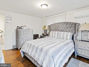 1008 Springfield, Collingdale PA 19023