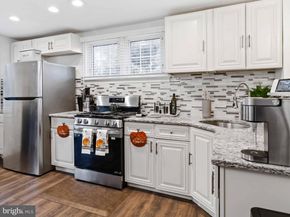 1008 Springfield, Collingdale PA 19023