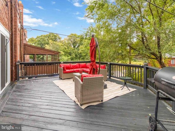 1008 Springfield, Collingdale PA 19023