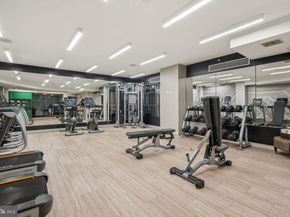 421 Chestnut Street 304, Philadelphia PA 19106