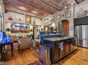 421 Chestnut Street 304, Philadelphia PA 19106