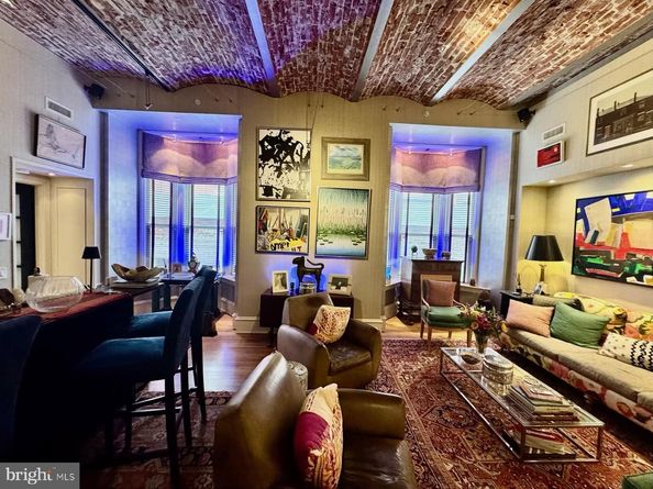 421 Chestnut Street 304, Philadelphia PA 19106