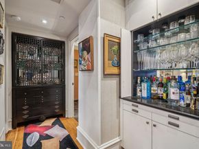 421 Chestnut Street 304, Philadelphia PA 19106