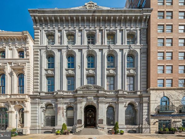 421 Chestnut Street 304, Philadelphia PA 19106