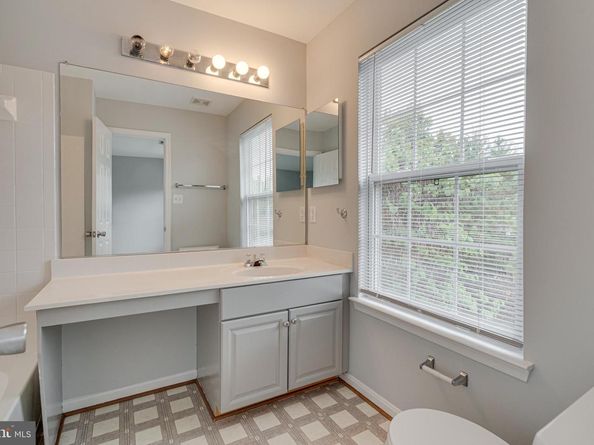 22973 Whitehall Terrace, Sterling VA 20166