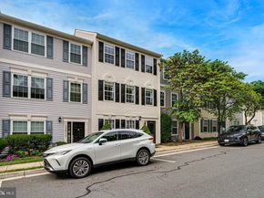 22973 Whitehall Terrace, Sterling VA 20166