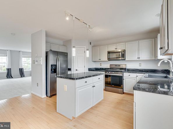 22973 Whitehall Terrace, Sterling VA 20166