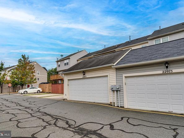 22973 Whitehall Terrace, Sterling VA 20166