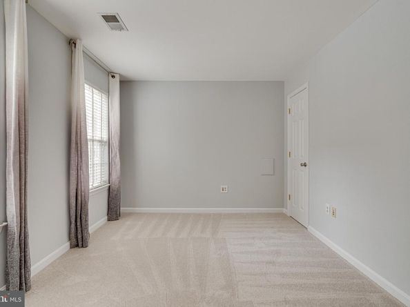 22973 Whitehall Terrace, Sterling VA 20166