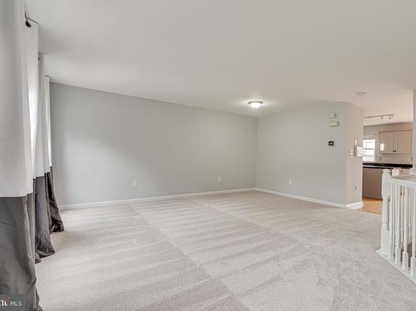 22973 Whitehall Terrace, Sterling VA 20166