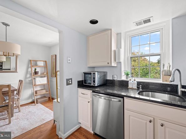 3050 S Buchanan Street C1, Arlington VA 22206