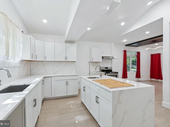 622 Spring Avenue, Elkins Park PA 19027
