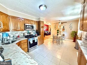 7836 Lorna Drive, Philadelphia PA 19111