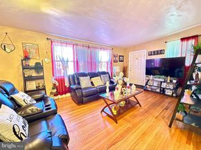 7836 Lorna Drive, Philadelphia PA 19111