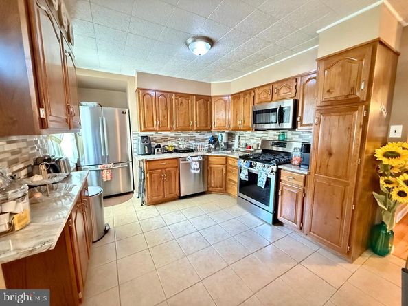 7836 Lorna Drive, Philadelphia PA 19111