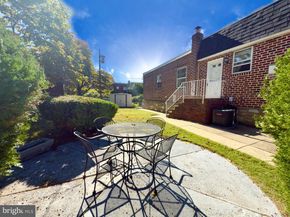 7836 Lorna Drive, Philadelphia PA 19111