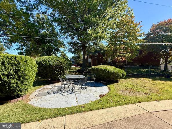 7836 Lorna Drive, Philadelphia PA 19111