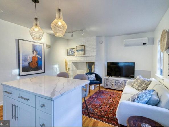 1026 Pine Street, Philadelphia PA 19107