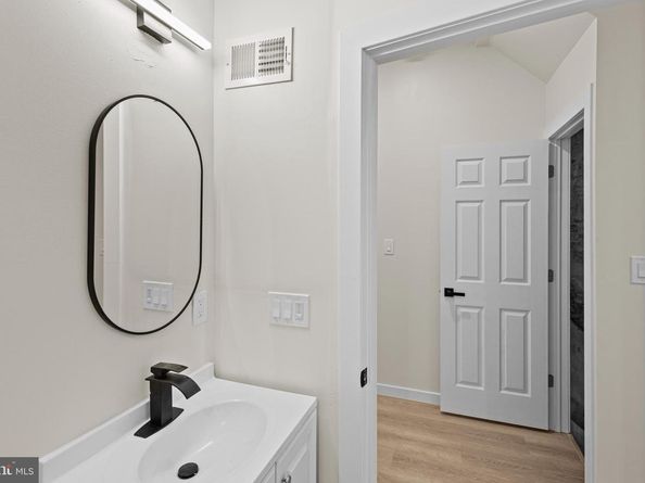1337 W Rush Street, Philadelphia PA 19132