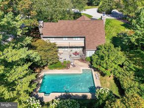 1 Fox Pond, Spring House PA 19477