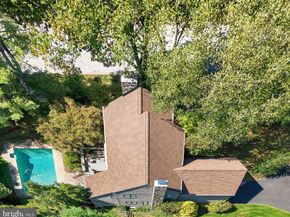 1 Fox Pond, Spring House PA 19477