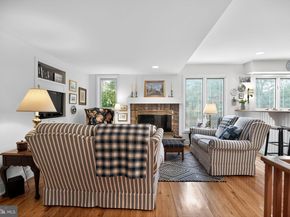 1 Fox Pond, Spring House PA 19477