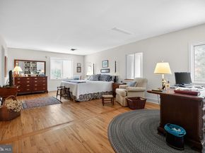 1 Fox Pond, Spring House PA 19477
