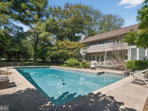 1 Fox Pond, Spring House PA 19477