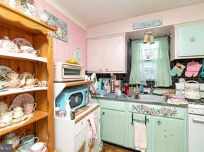 9527 Clark Street, Philadelphia PA 19115