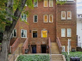 2646 Woodley Place NW