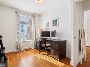 2646 Woodley Place NW 1/2, Washington DC 20008