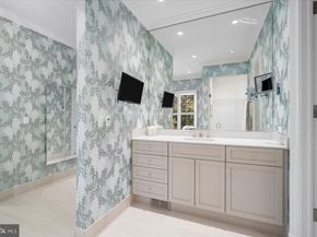 8917 Harvest Square Court, Potomac MD 20854