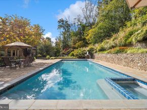 8917 Harvest Square Court, Potomac MD 20854