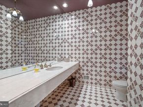 8917 Harvest Square Court, Potomac MD 20854