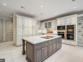 8917 Harvest Square Court, Potomac MD 20854