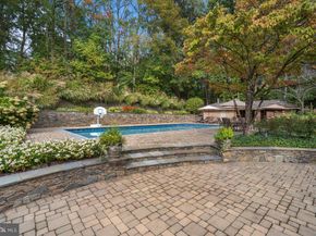 8917 Harvest Square Court, Potomac MD 20854