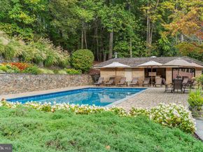 8917 Harvest Square Court, Potomac MD 20854