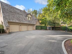 8917 Harvest Square Court, Potomac MD 20854